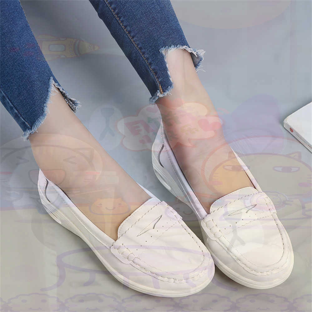 Tech Accessories Business - Miękkie wsuwane buty damskie w dużych